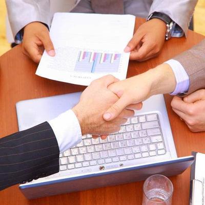 企业运营全周期支持 专业代理记账、工商与税务服务、资质审批一站式解决方案